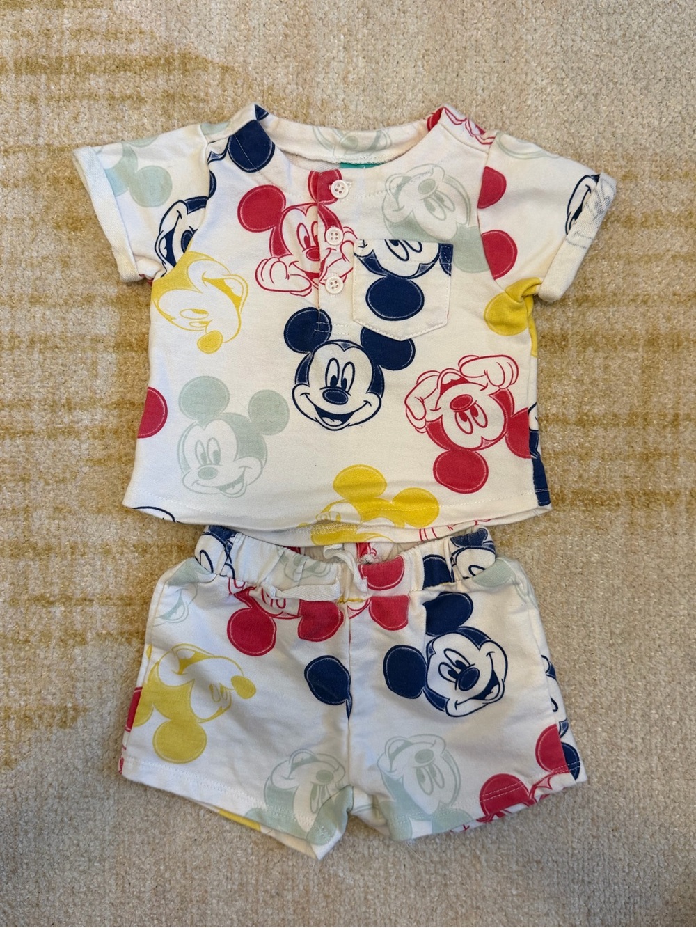Disney Short Sleeve Mickey Mouse 2-Piece Set